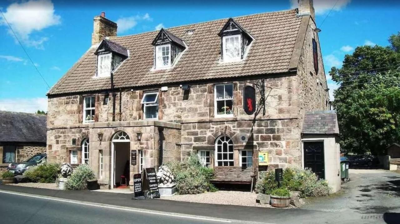 Red Lion Inn Milfield Exterior photo